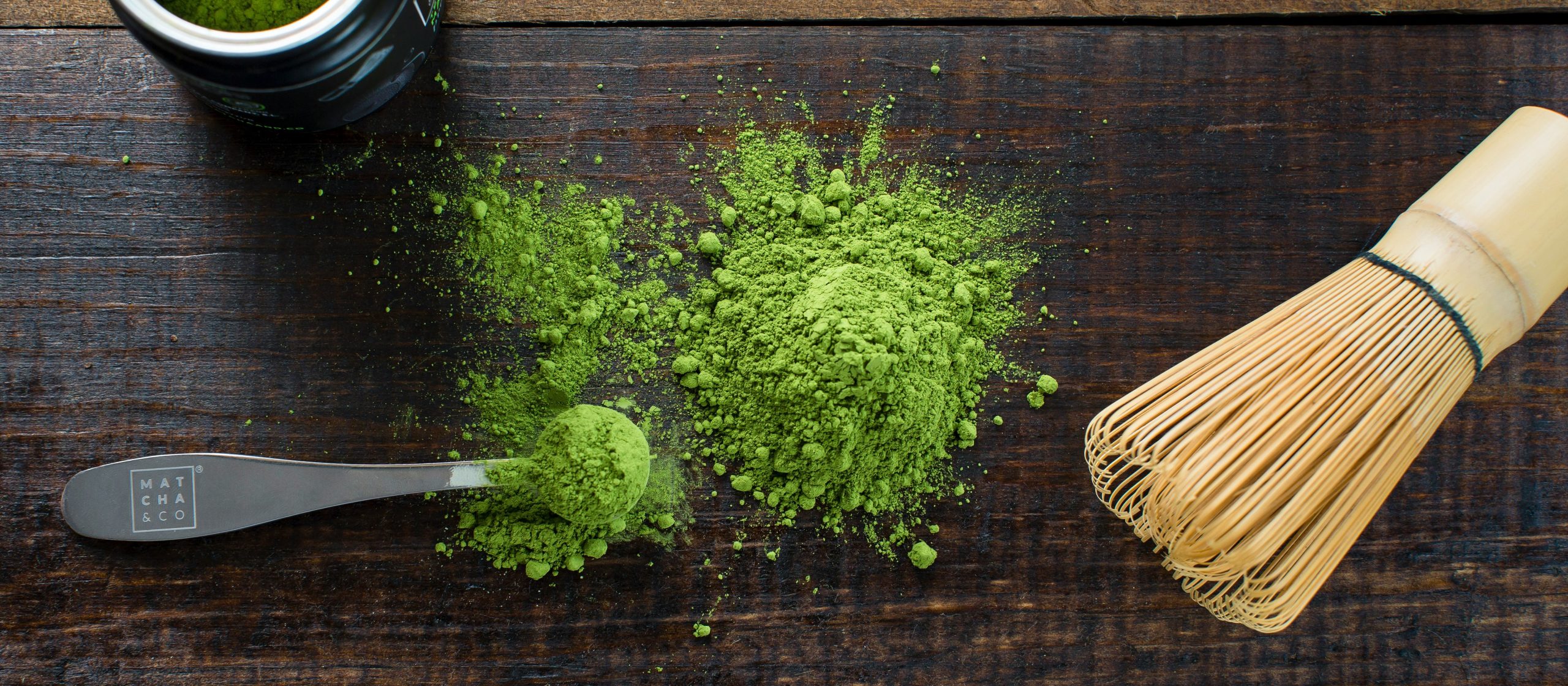 Čaj I Koktel – Spoj Tradicije I Osveženja Koji Menja Svet Napitaka Matcha U Prahu - Svetlo Zeleni Čaj