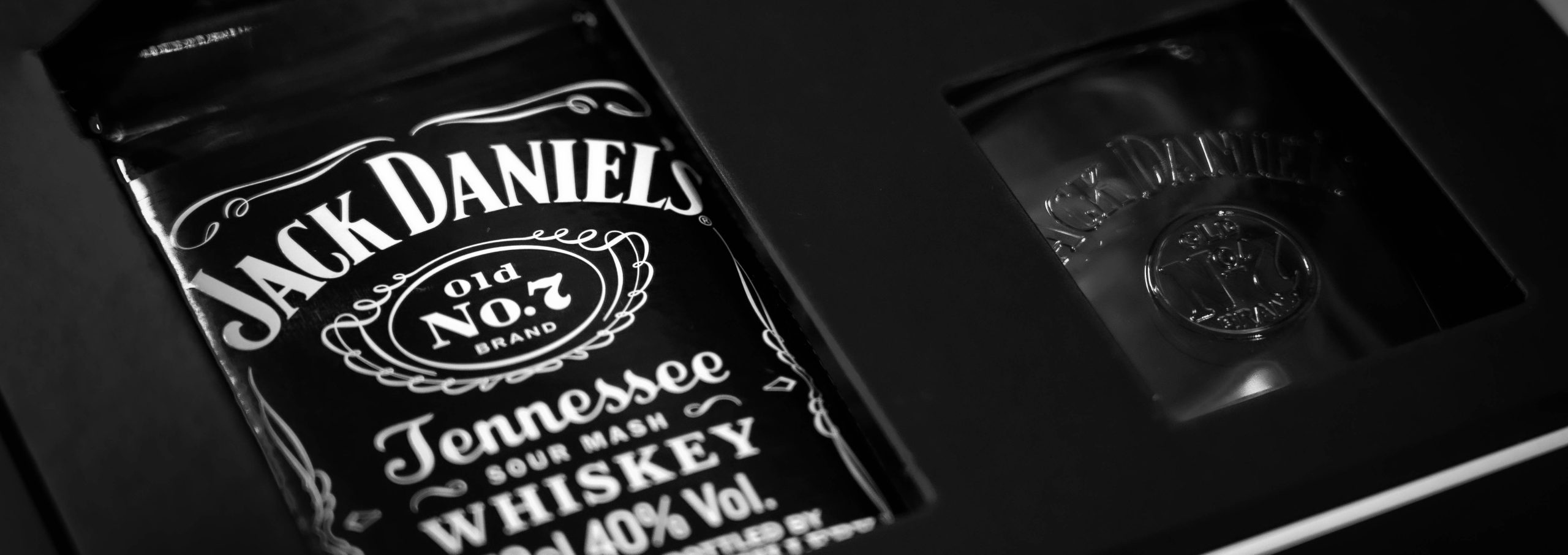 Jack Daniels – Ikona Američkog Viski Nasleđa Jack Daniels - Poklon Izdanje