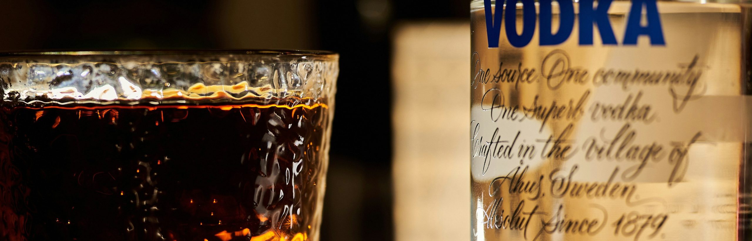 Premium Vodka: #1 U Luksuzu, Čistoći I Ukusu Bez Kompromisa Absolut Vodka - Pristupačna Ili Premium Vodka?