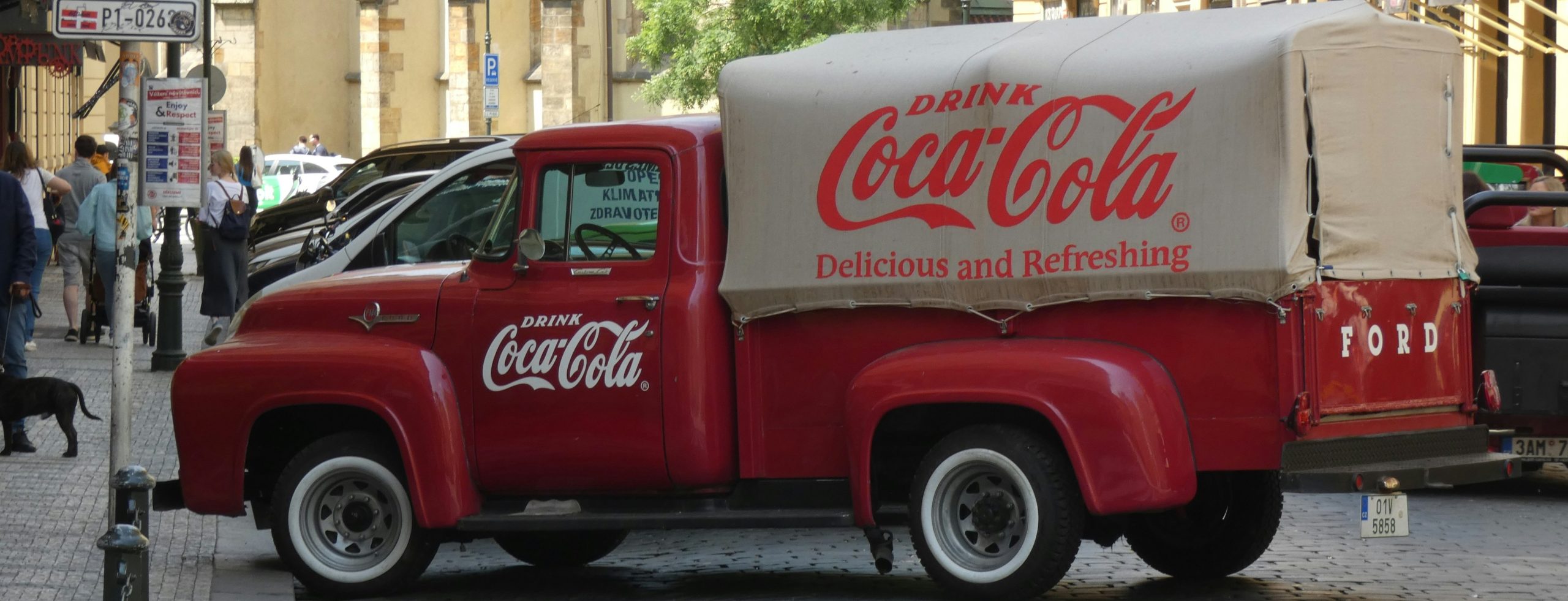 Coca Cola Ili Pepsi? Da Vas Čujemo! Coca Cola - Dostavni Kombi.jpg